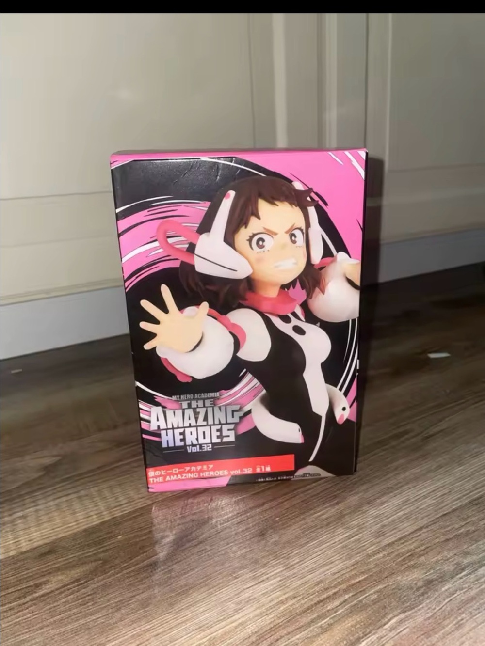 Uraraka Ochaco PVC Figure — Pink, White & Black - Picture 3 of 4